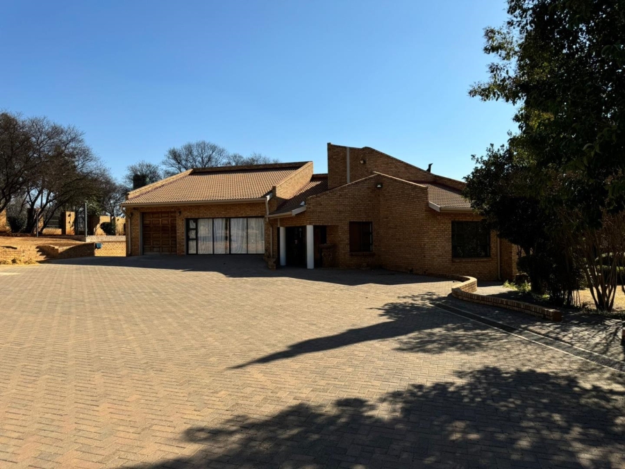 10 Bedroom Property for Sale in Vaal Dam Free State